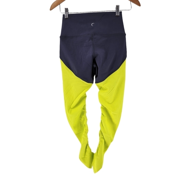 Zyia Women's Neon Yellow Parallel Luxe Hi-Rise 7/8 Leggings - Picture 5 of 6